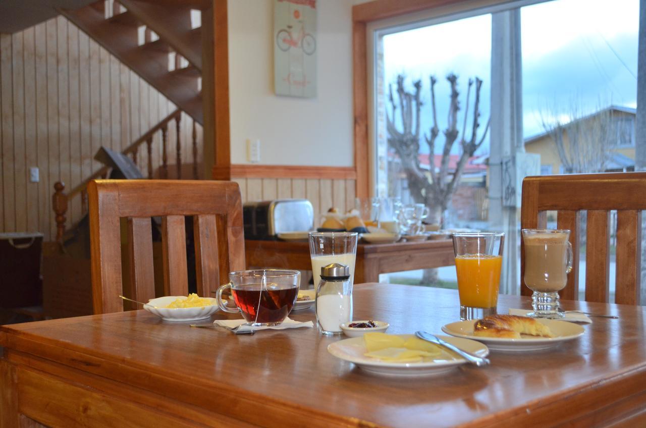 Hostal Camino De Santiago بويرتو ناتالز المظهر الخارجي الصورة