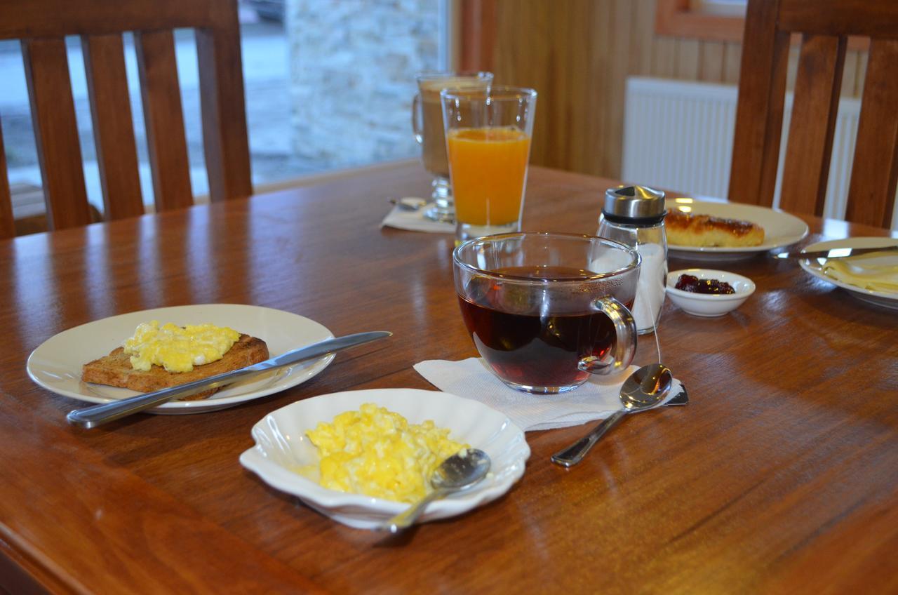 Hostal Camino De Santiago بويرتو ناتالز المظهر الخارجي الصورة