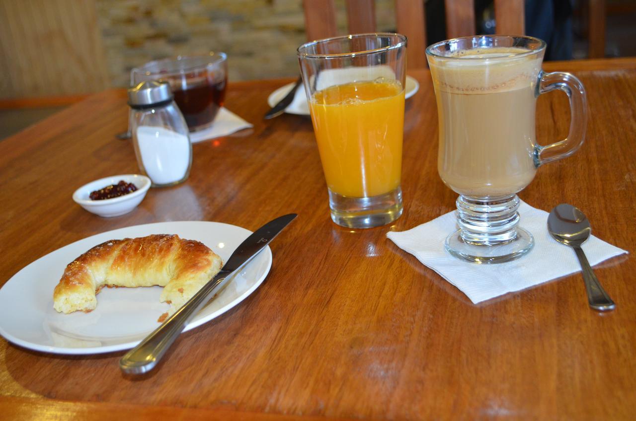 Hostal Camino De Santiago بويرتو ناتالز المظهر الخارجي الصورة